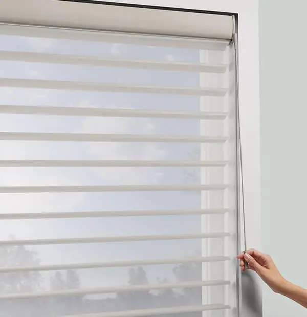 Hunter Douglas SoftTouch® Motorization